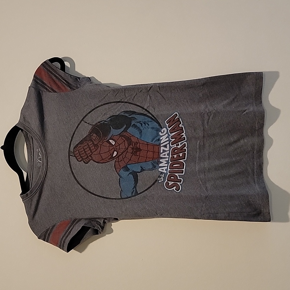 DOE brand The Amazing Superman size small grey stripe
